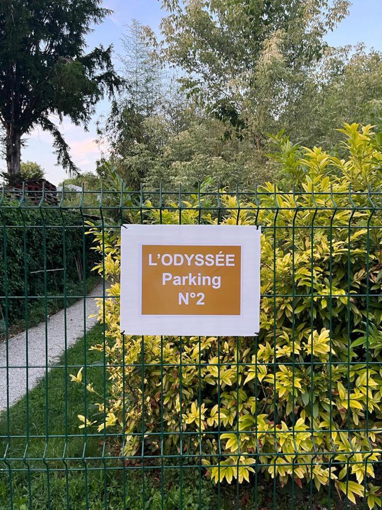 L'Odyssee - Parking Prive - Centre Ville Троа Екстериор снимка